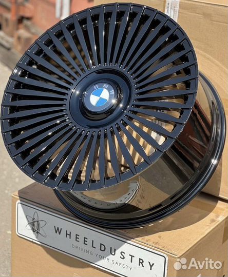 Кованые диски R22 BMW 7 series G70
