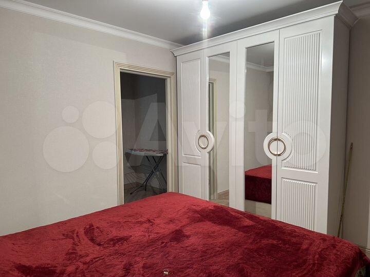 2-к. квартира, 74 м², 4/9 эт.