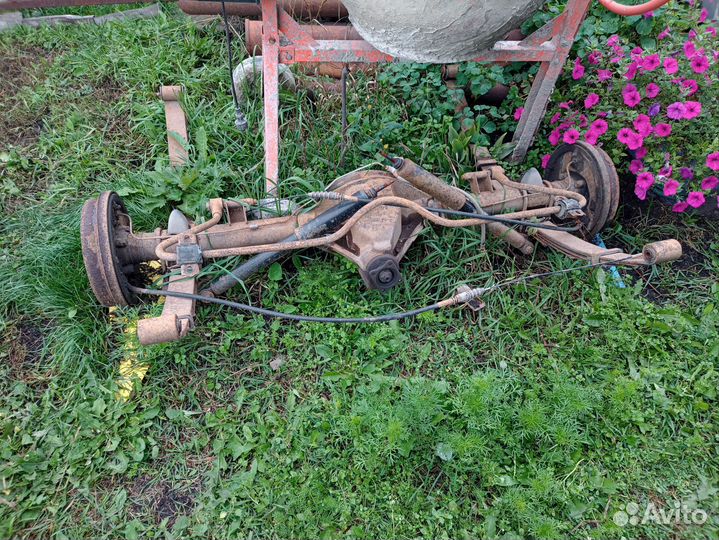 Задний мост газ 31105