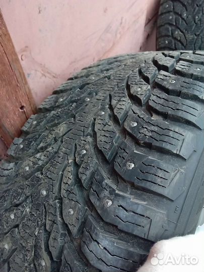 R20 Nokian Tyres Hakkapeliitta 9 SUV 255/50, PCD 5x108 DIA 72.6