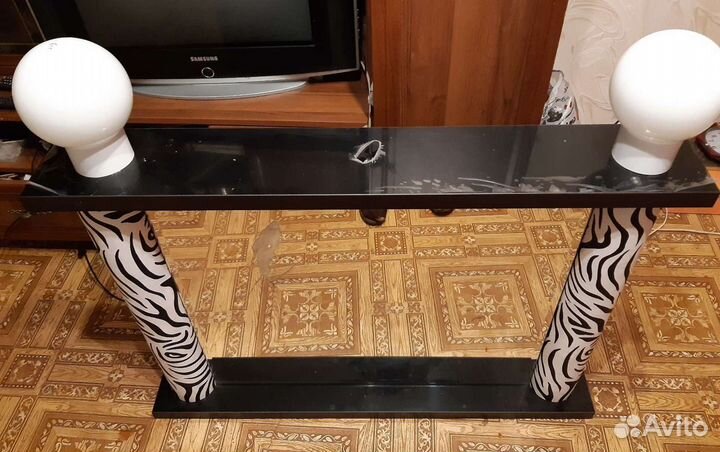 Зеркало со светильниками