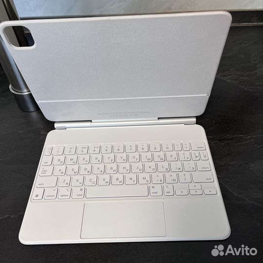 Клавиатура(клавиатура-чехол )на айпад