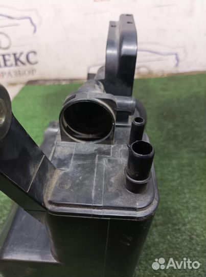 Абсорбер (фильтр угольный) Audi Q7 2005