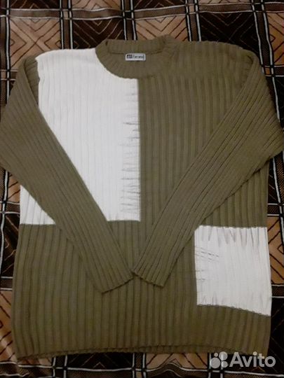 Продам мужской свитер