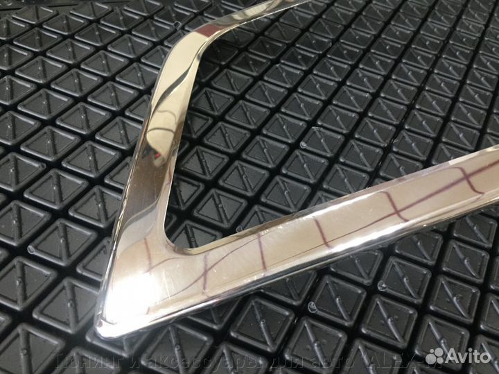 Накладки на передние фары Volkswagen T5 2003-2009