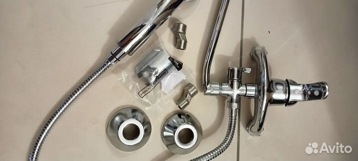 Смеситель для ванны с душем латунь