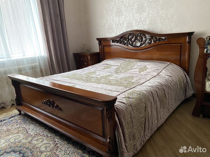 Румынский спальный гарнитур 