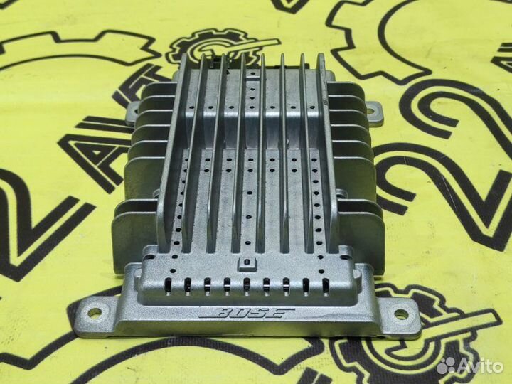 Усилитель магнитолы Infiniti Fx35 S50 VQ35DE