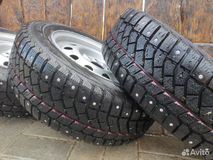 Комплект зимних колес r14