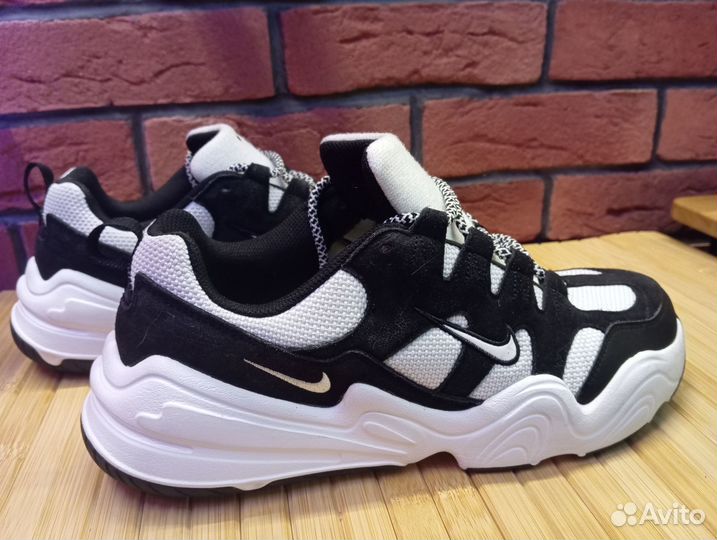 Nike Tech Hera, оригинал, EU45.5