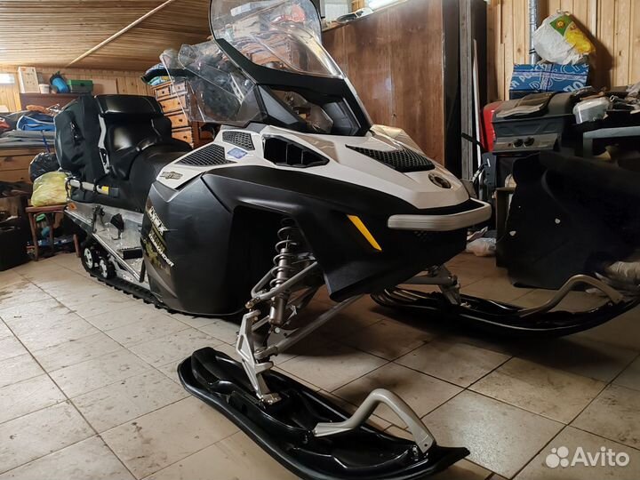 Продам BRP Lynx commander xtrim