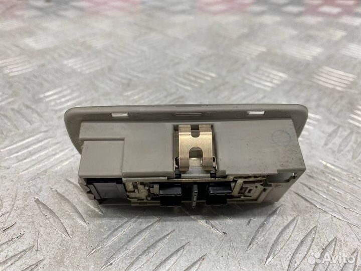 Б/У Плафон салона(обшивка салона, фонарь