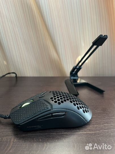 HyperX Pulsefire Haste + Razer держатель мыши