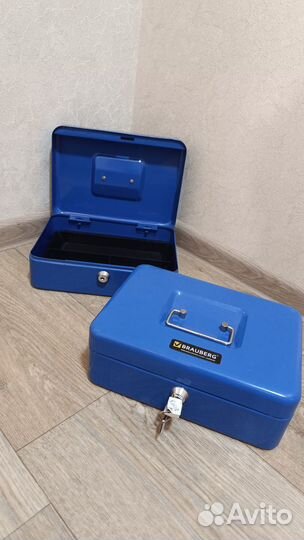 Ящик для денег и документов