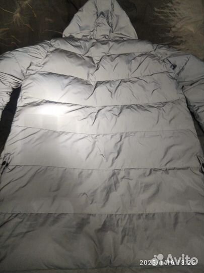 Пухoвик dкny c Kaпюшонoм Длинный Пуховик светoотpа