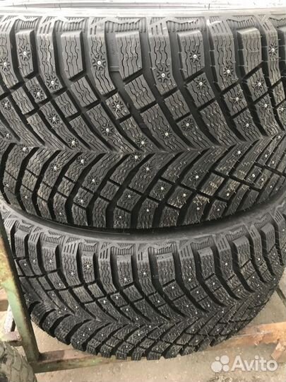 Michelin X-Ice North 4 245/45 R19 и 275/40 R19