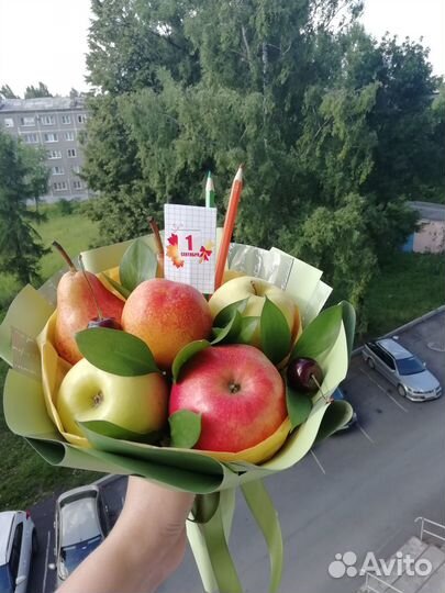 Фруктовые букеты из сезонных фруктов