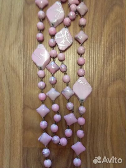 Женские бусы