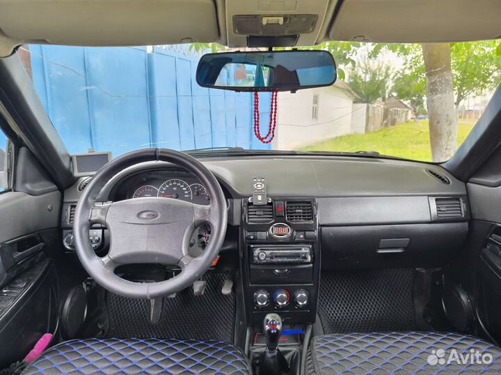 LADA Priora 1.6 МТ, 2008, 300 000 км