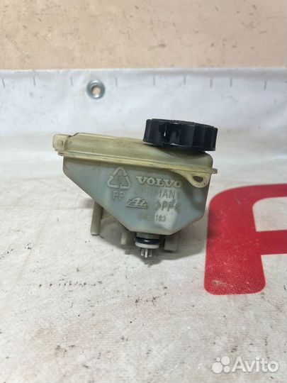 Бачок тормозной жидкости Volvo S80 седан 2.5 2004