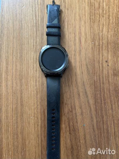 Умные часы Samsung Gear Sport SM-R600