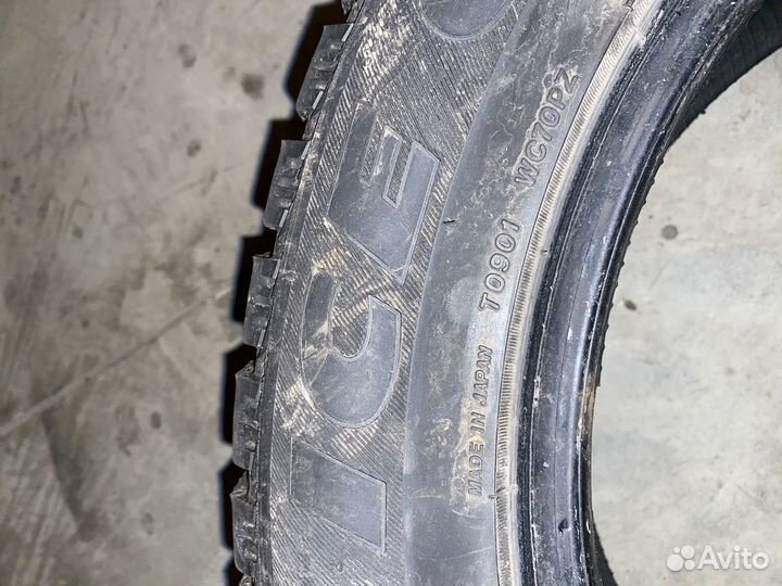 Bridgestone Ice Cruiser 7000 235/55 R18 104T