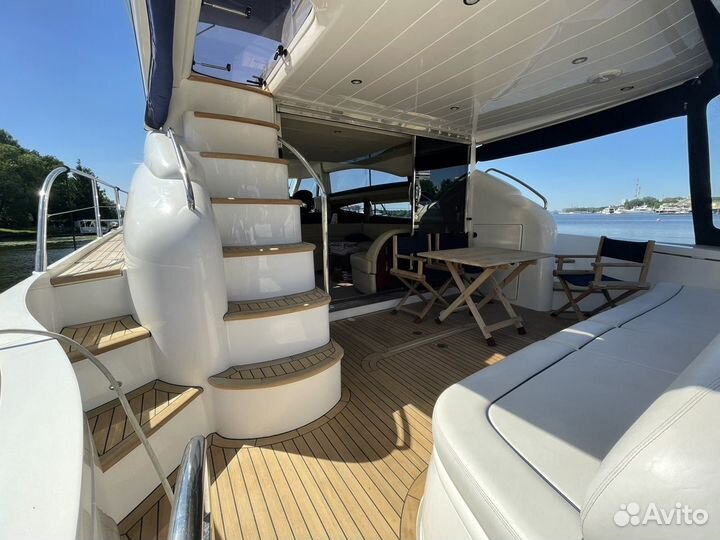 Аренда моторной яхты Princess 57 / 12 гостей