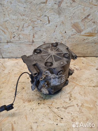 Компрессор кондиционера Mitsubishi Lancer