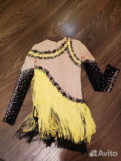 Костюм для фигурного катания 122