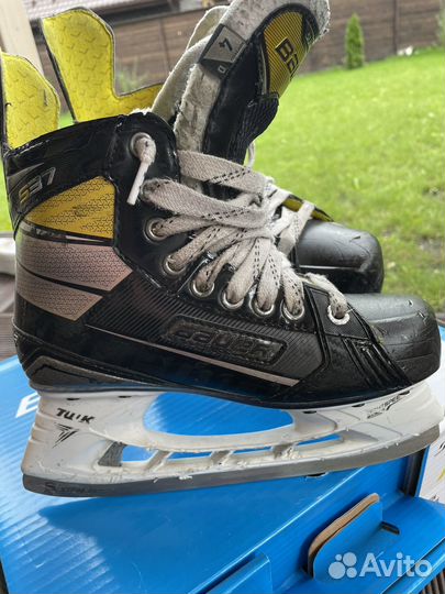 Хоккейные коньки Bauer Supreme S37