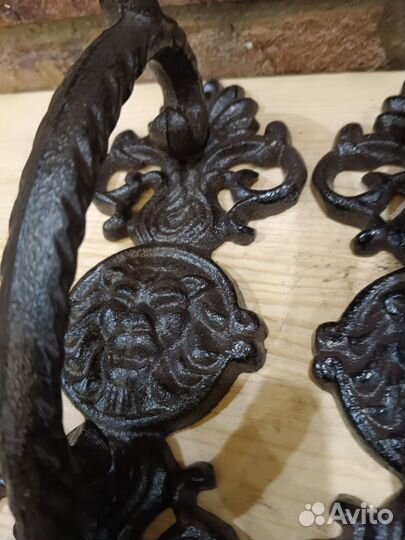 Ручка чугунная