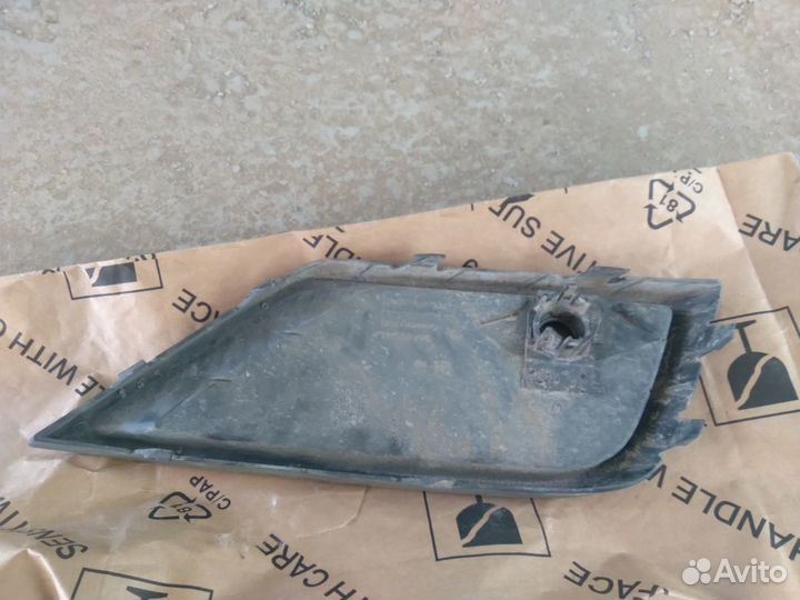 Накладка бампера переднего левая VW Tiguan 16MY