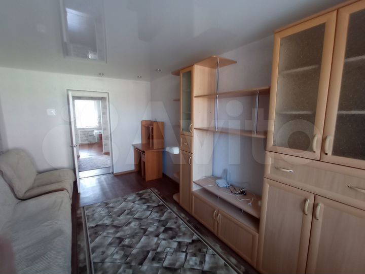 3-к. квартира, 60 м², 3/6 эт.