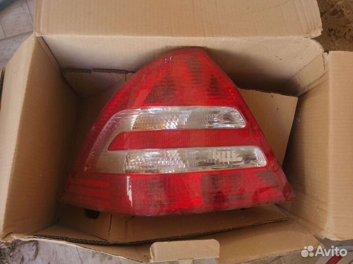 Фонарь А2038203364 Mercedes benz новый