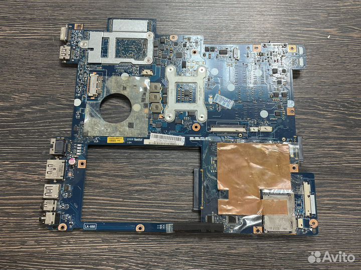 Мат.плата LA-6882P Lenovo y570 GT 555M
