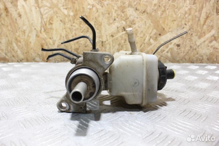 Цилиндр тормозов главный Renault Logan 2005 2014