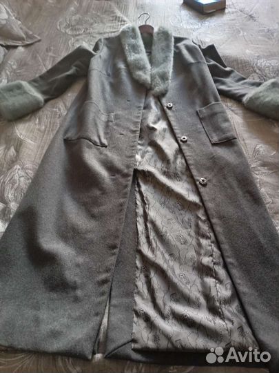 Продам пальто