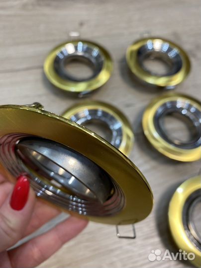 Встраиваемые потолочные светильники 6 шт