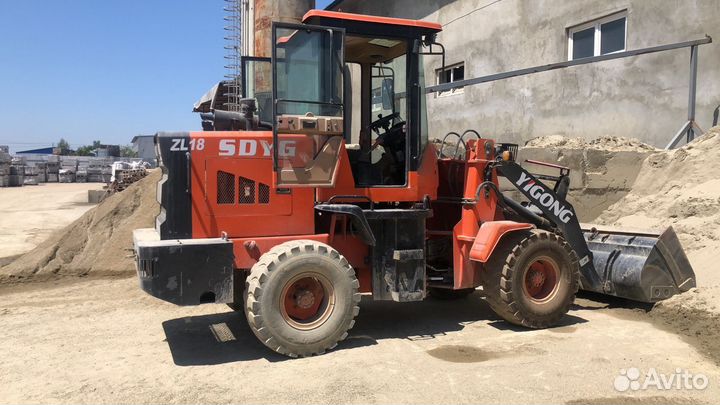 Фронтальный погрузчик YIGONG ZL18, 2018