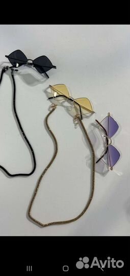 Очки с цепочкой хит сезона