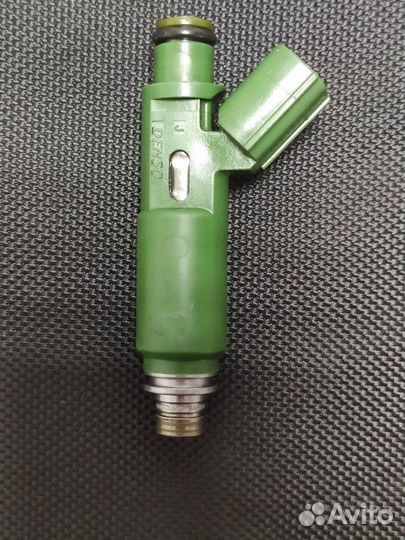 Форсунка топливная Toyota Corolla