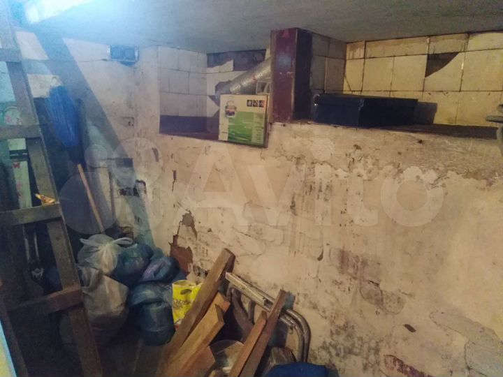 Гараж, > 30 м²