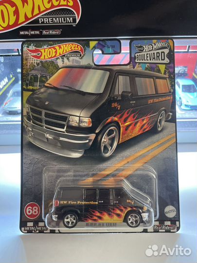 Hot wheels premium boulevard