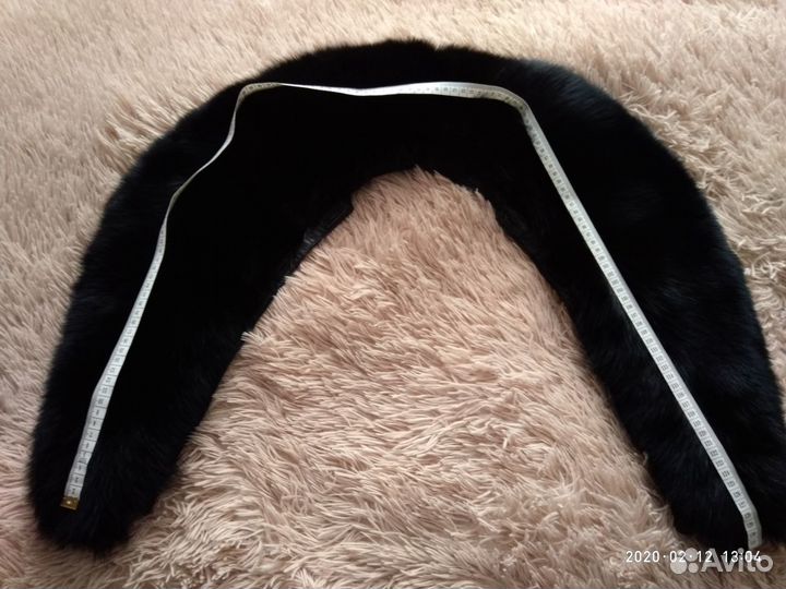 Воротник и манжеты песцовые чёрного цвета