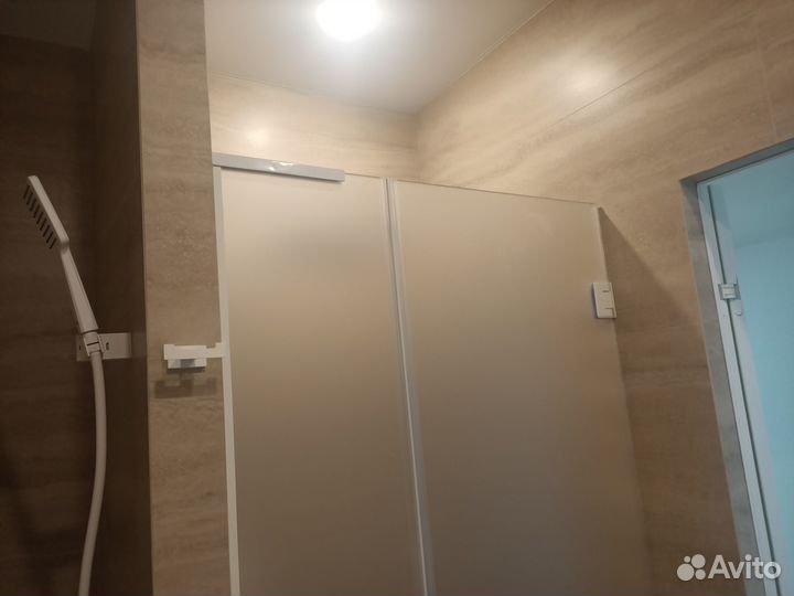 Душевая перегородка из стекла