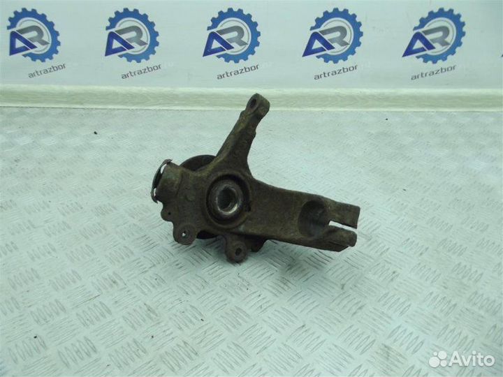 Кулак поворотный передний левый Ford C-Max 1 1.8