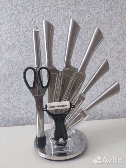 Набор кухонных ножей с подставкой