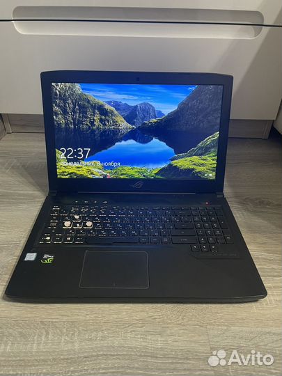 Игровой ноутбук asus rog strix