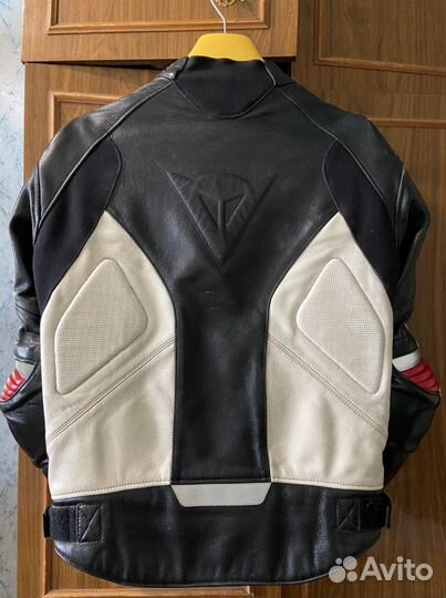 Куртка кожаная Dainese M(48) перфорированная