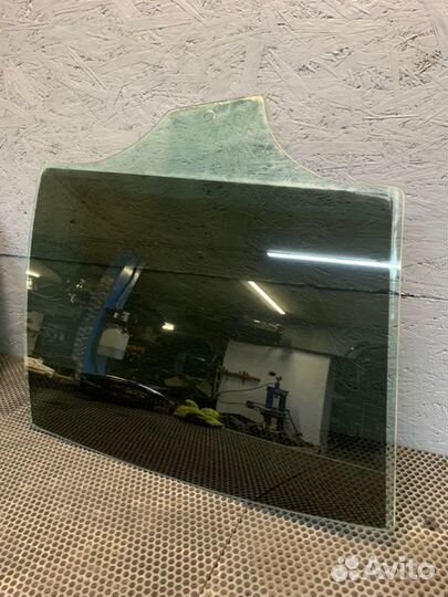 Стекло двери заднее правое Bmw 520I F10 N20 2015